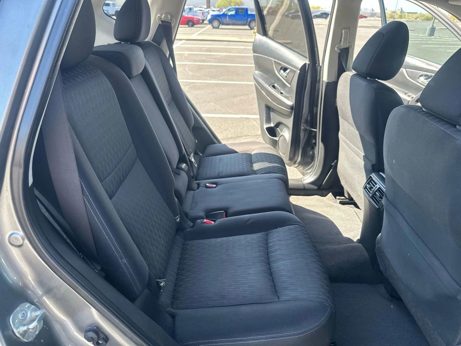 Used 2017 Nissan Rogue S w/ Appearance Package image 19