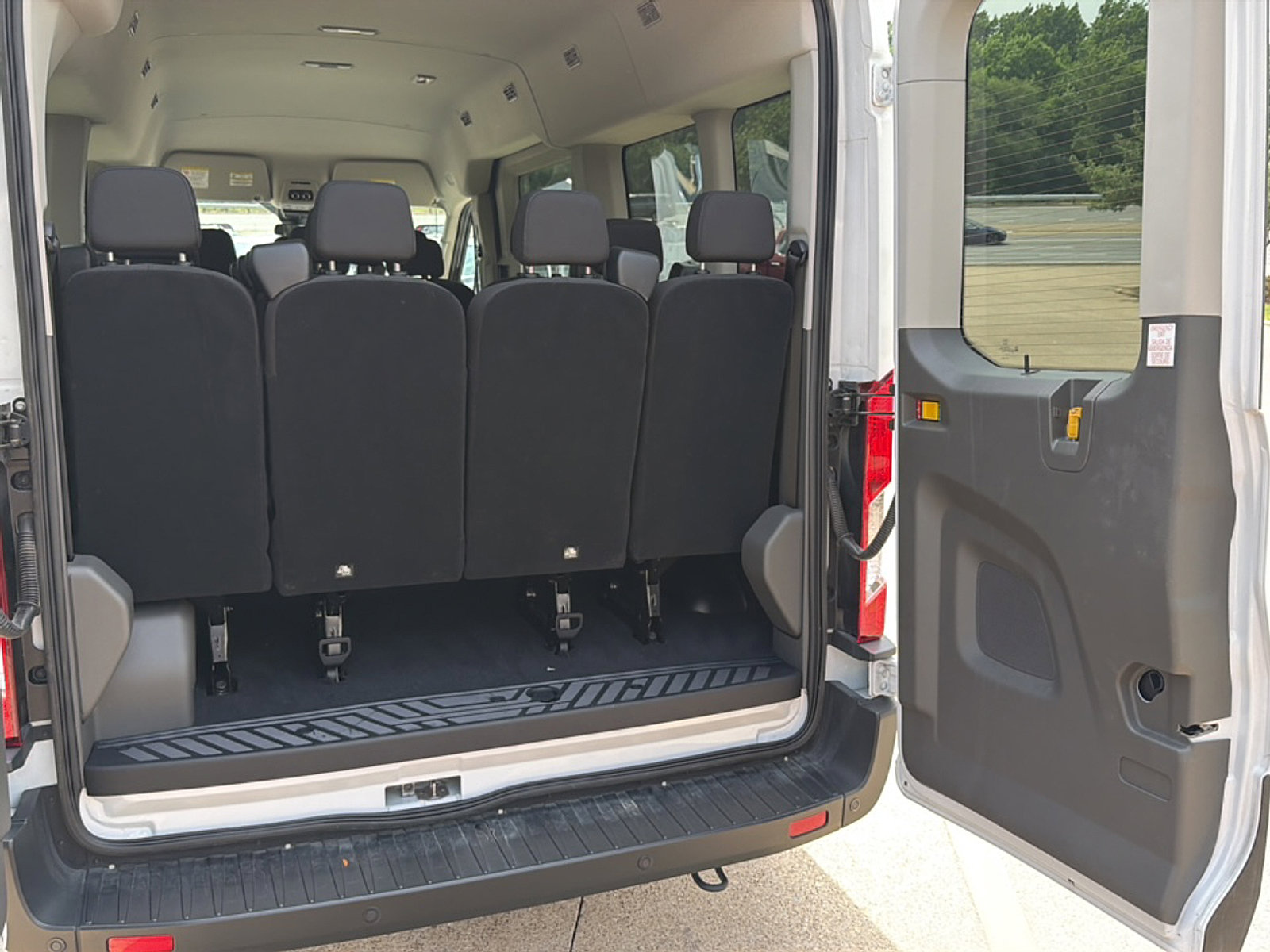 Used 2025 Ford Transit 350 XLT RWD image 11