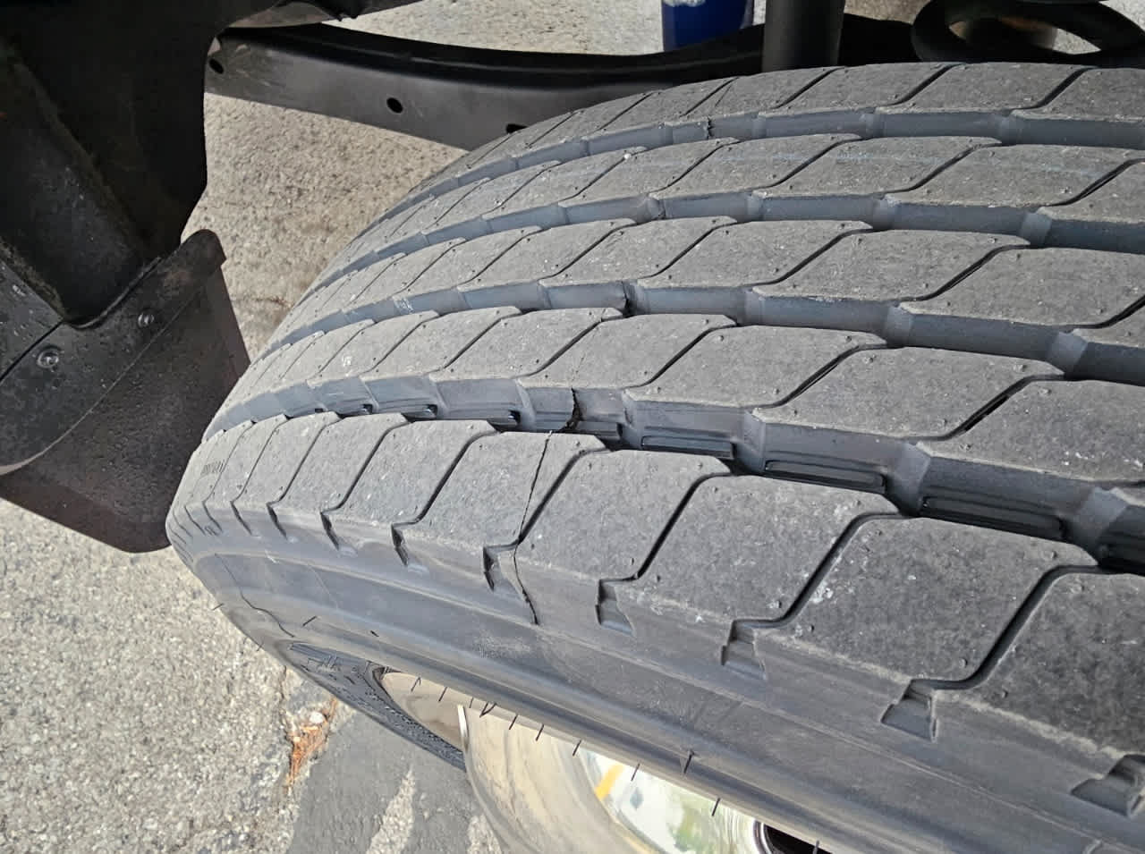 Used 2018 Ford F550 2WD Regular Cab Super Duty image 13