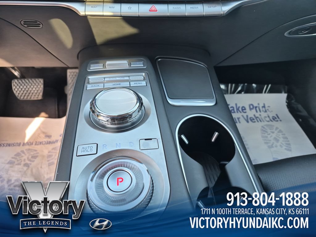Used 2025 Genesis GV70 2.5T AWD/4WD image 21