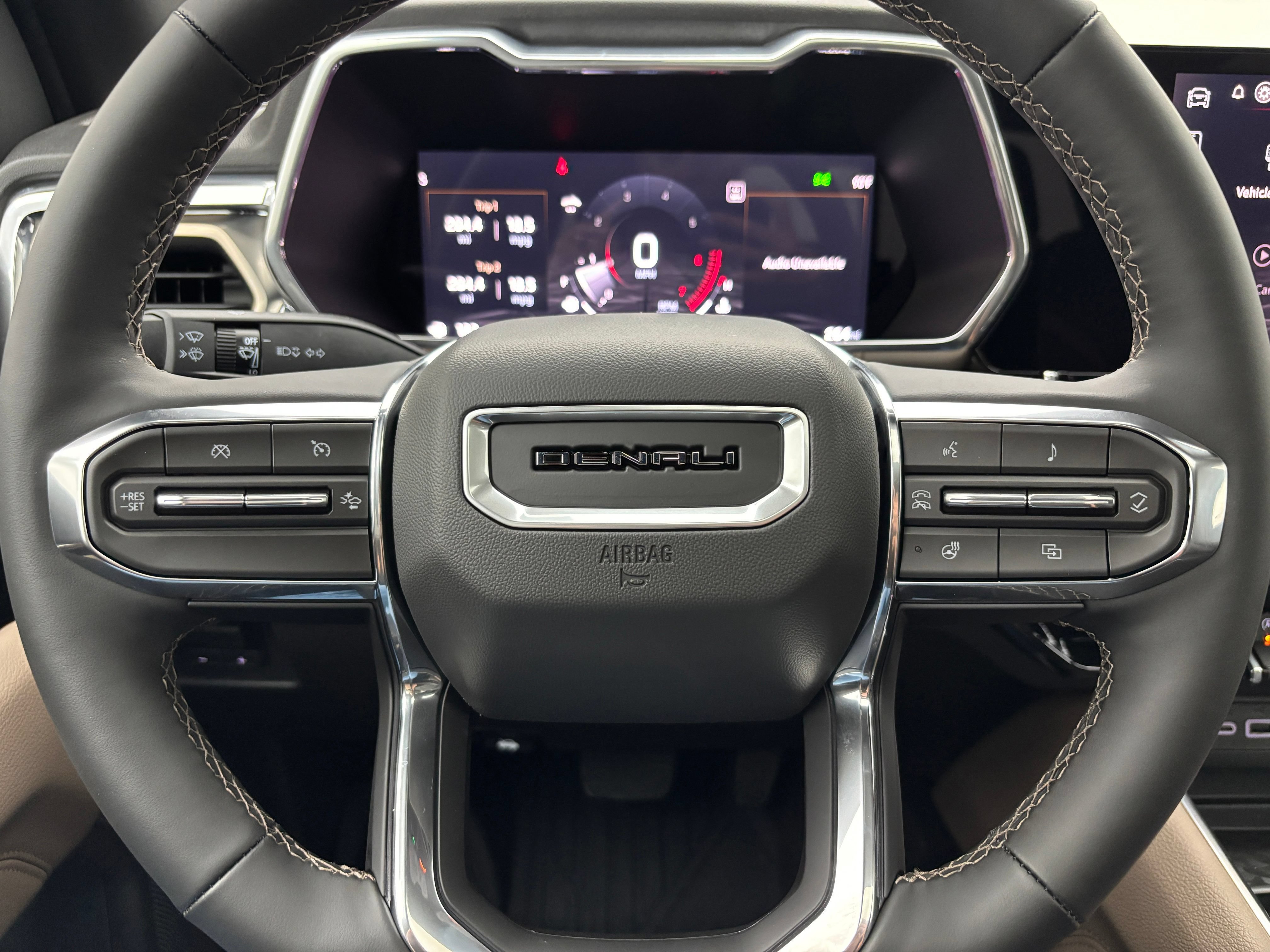 New 2026 GMC Canyon Denali w/ LPO, Black Badging Package AWD/4WD image 20