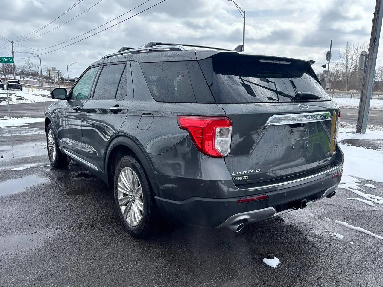 Used 2020 Ford Explorer Limited w/ Class III Trailer Tow Package image 2