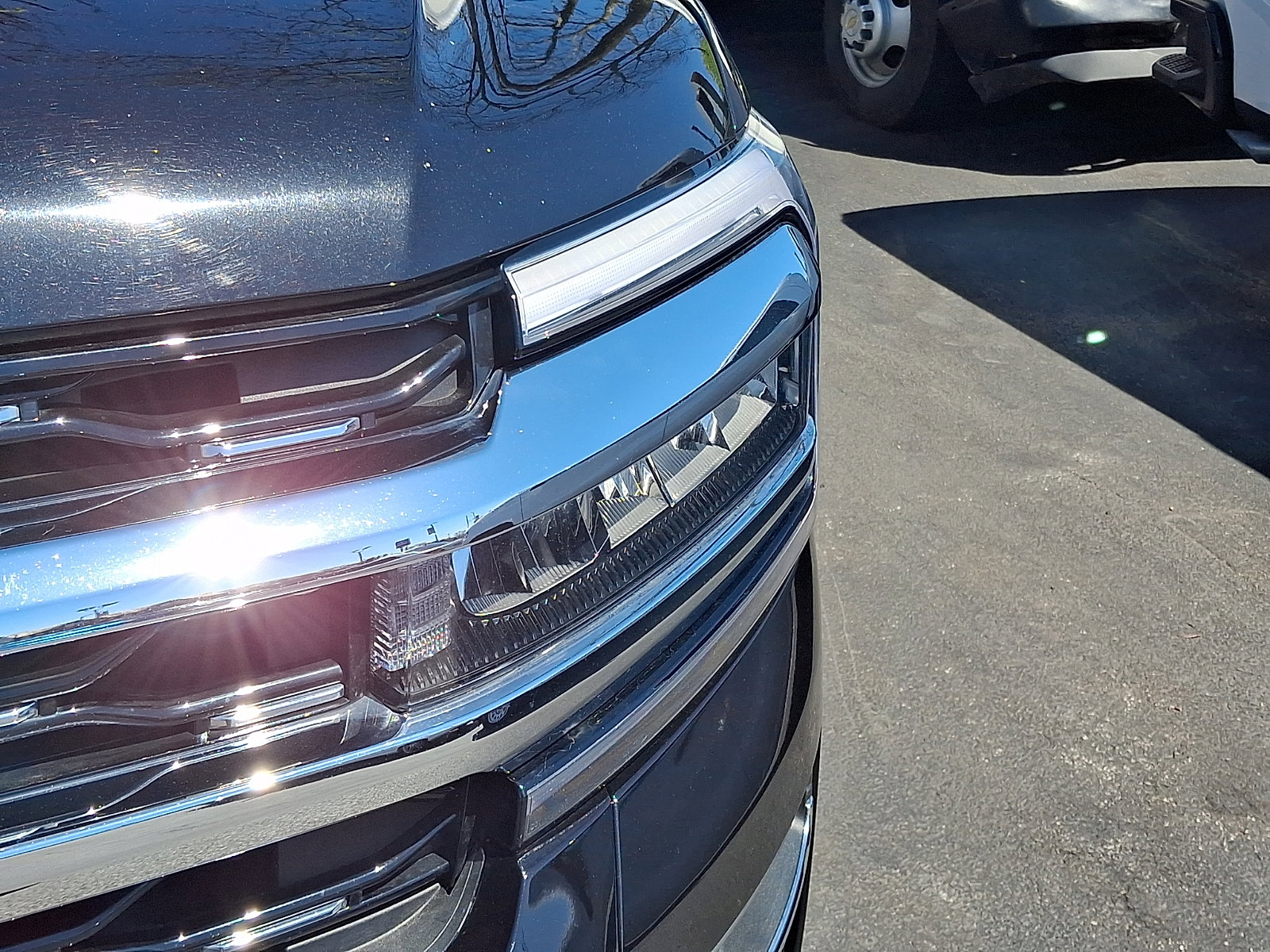 Used 2024 Ford Expedition Limited image 10