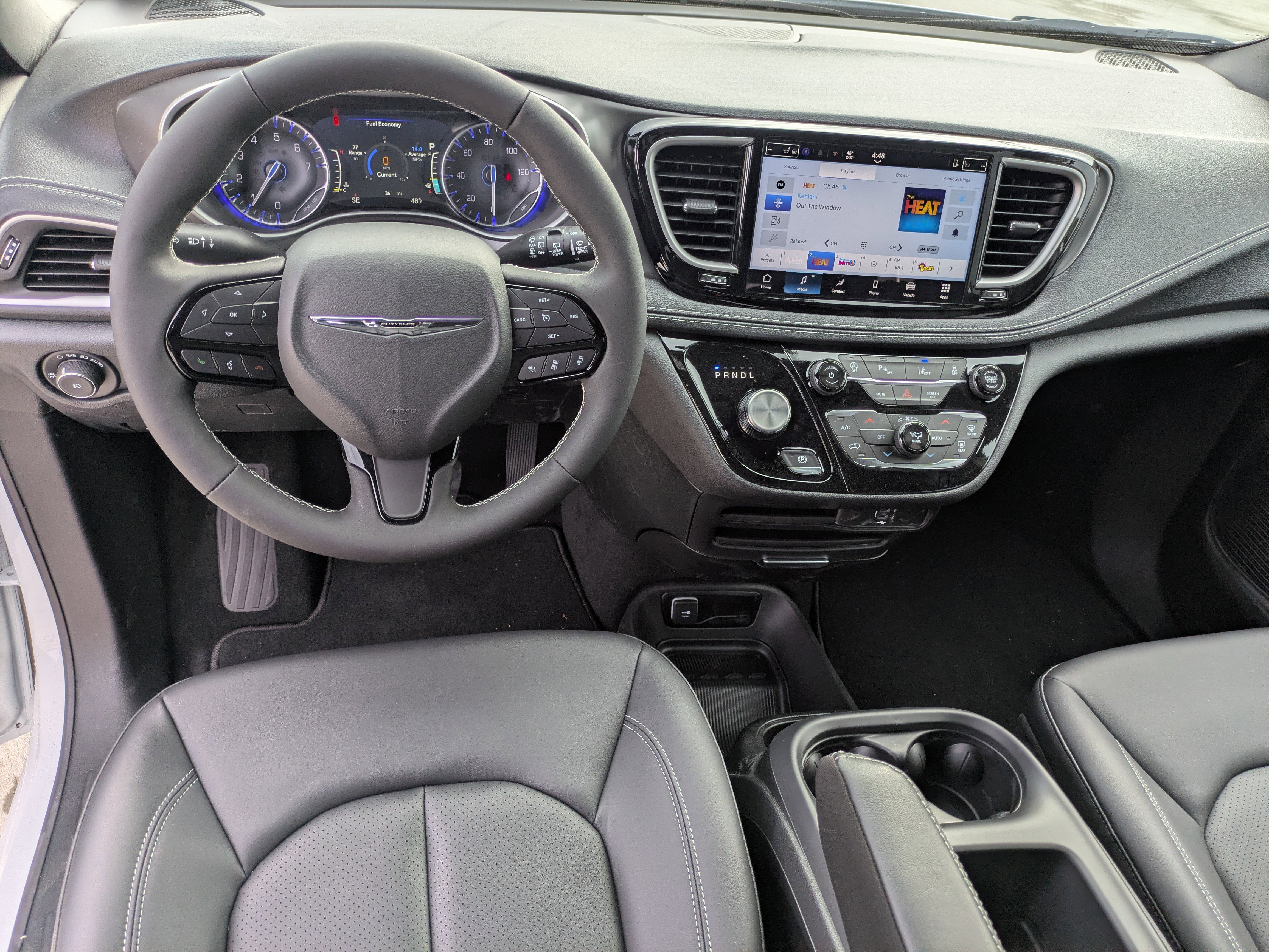 New 2026 Chrysler Pacifica Select w/ S Appearance Package FWD image 15