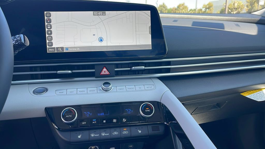 New 2025 Hyundai Elantra Limited image 18