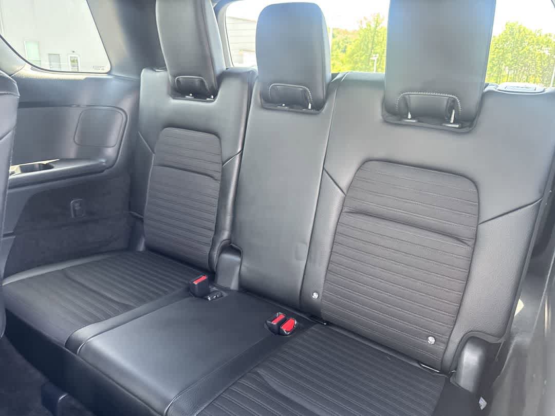 Used 2025 Nissan Pathfinder Rock Creek AWD/4WD image 22