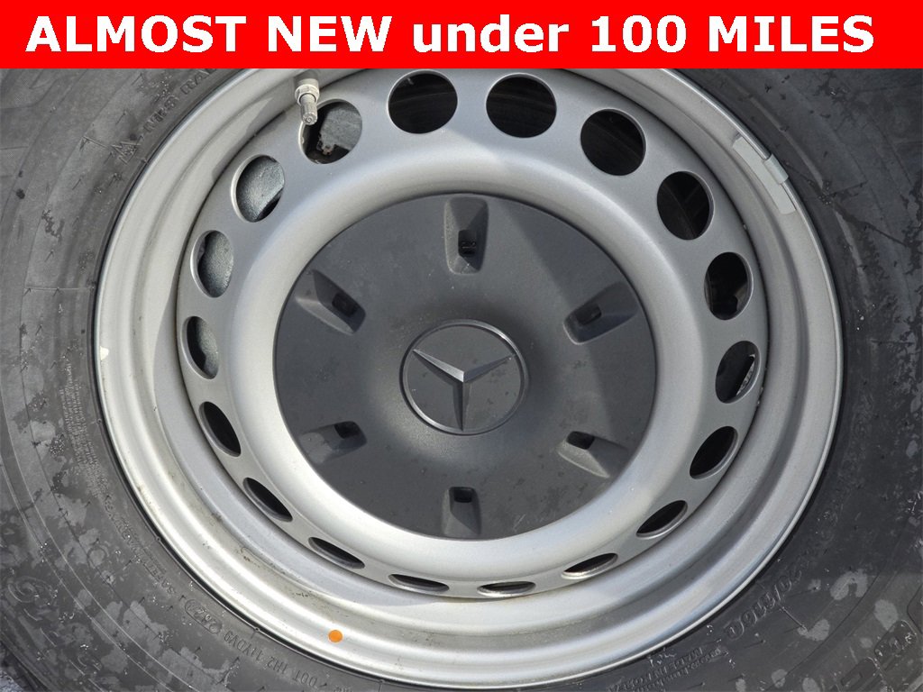 Used 2025 Mercedes-Benz Sprinter 2500 image 7