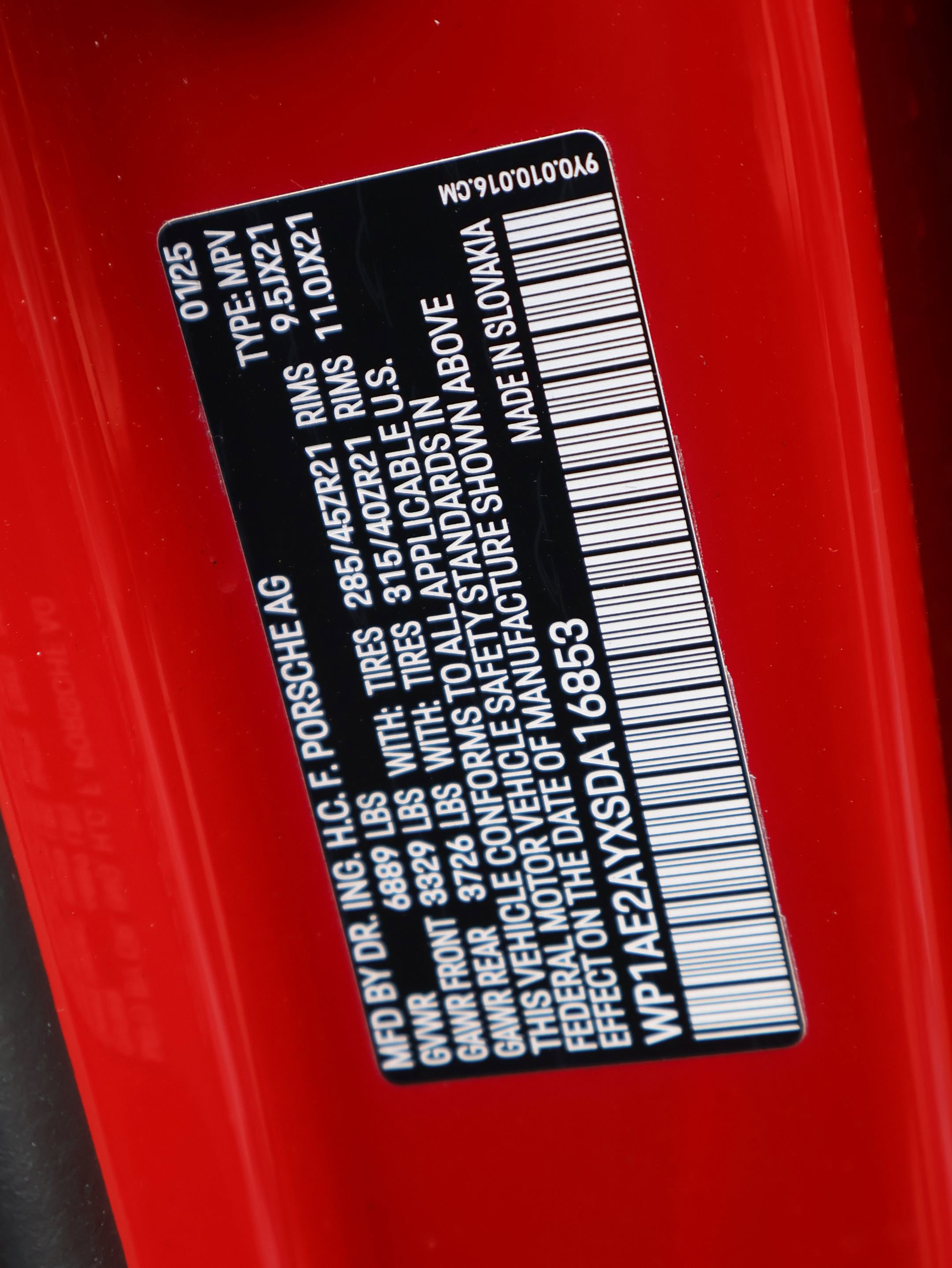 Certified 2025 Porsche Cayenne E-Hybrid image 32