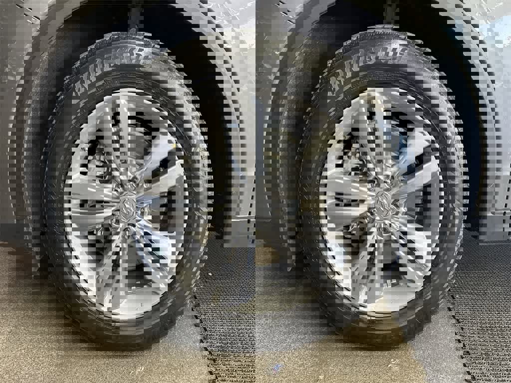 Certified 2024 Acura MDX FWD image 10