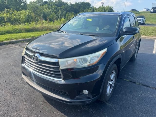Used 2015 Toyota Highlander XLE AWD/4WD image 7