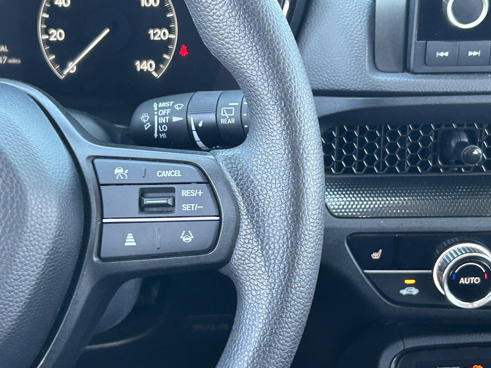 Used 2025 Honda CR-V EX image 26