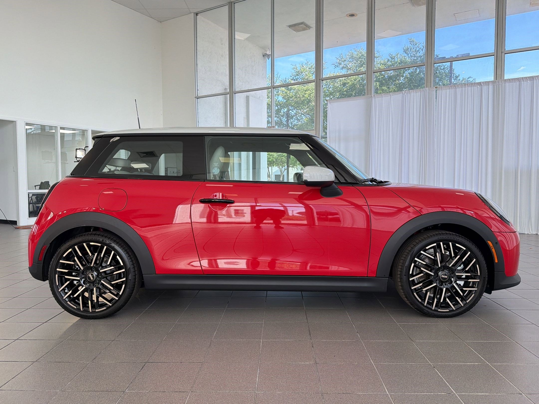 New 2026 MINI Cooper 2-Door Hardtop FWD image 8