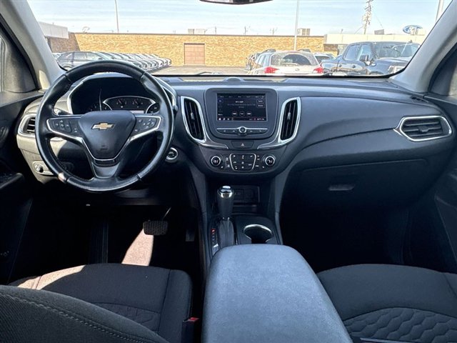 Used 2021 Chevrolet Equinox LT image 19