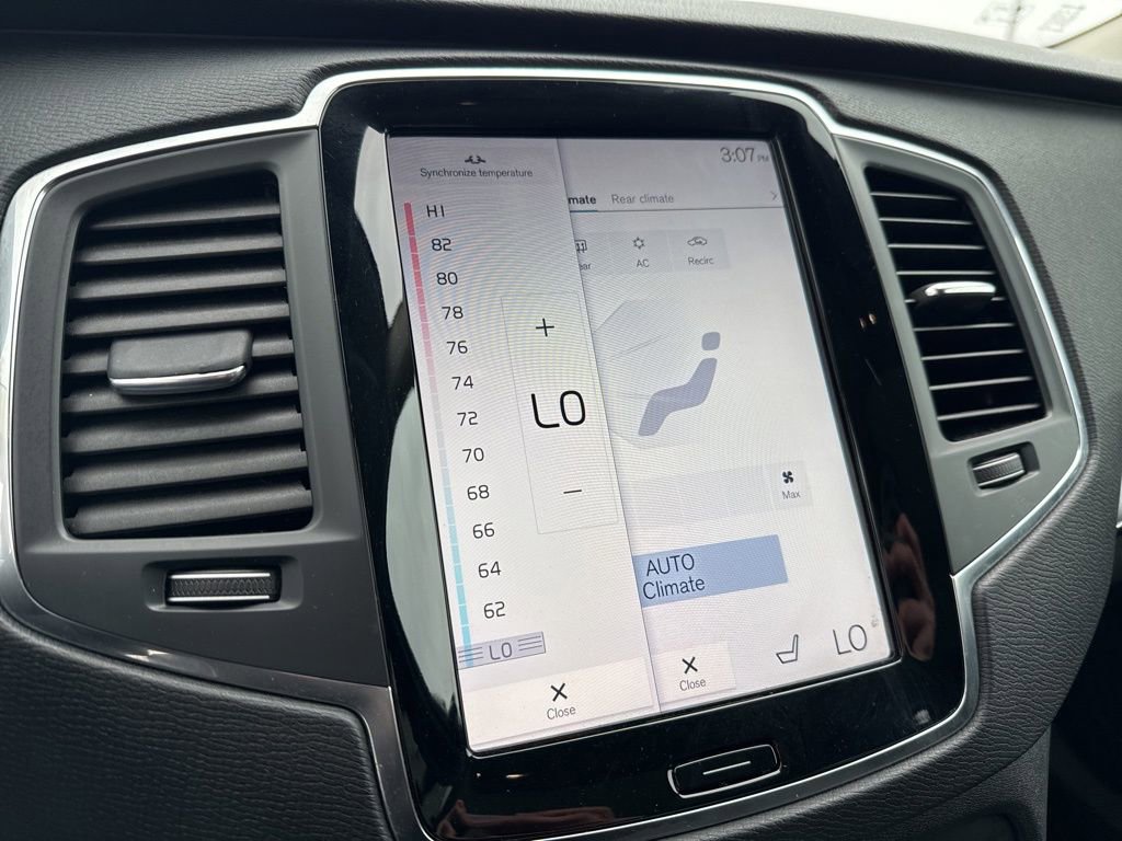 Used 2022 Volvo XC90 T5 Momentum w/ Climate Package image 24