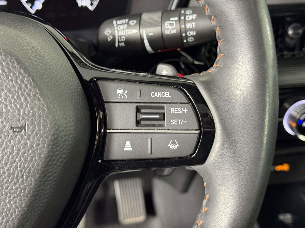 Used 2025 Honda CR-V Sport Touring image 23