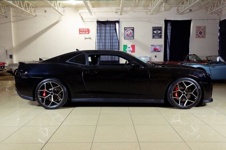 Used 2013 Chevrolet Camaro ZL1 RWD image 23