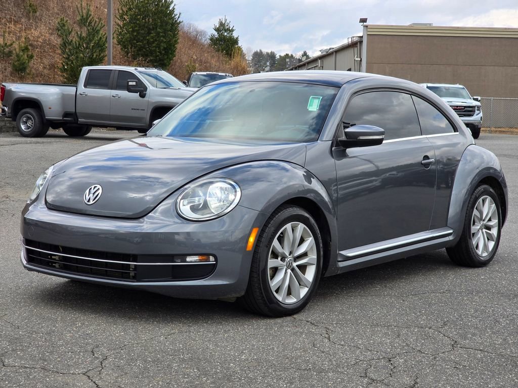 Used 2015 Volkswagen Beetle TDI image 2