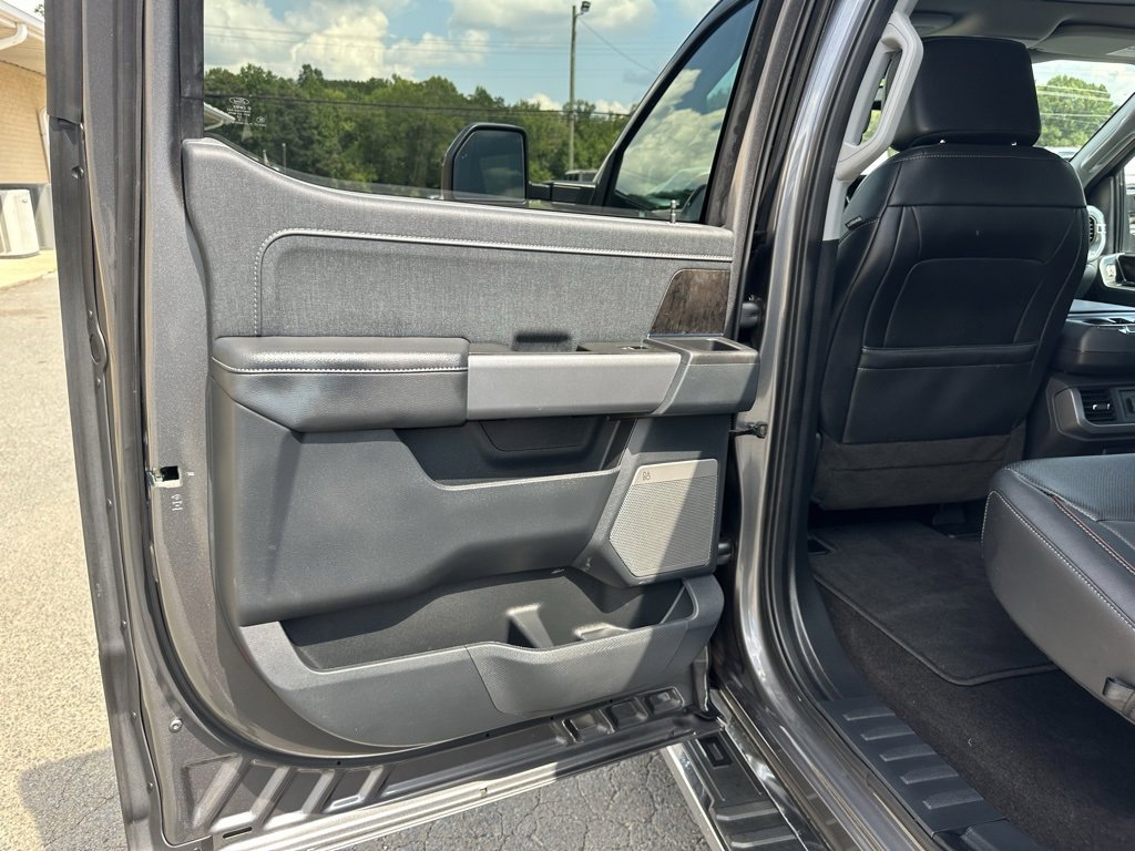 Used 2022 Ford F150 Lariat w/ Max Trailer Tow Package image 21