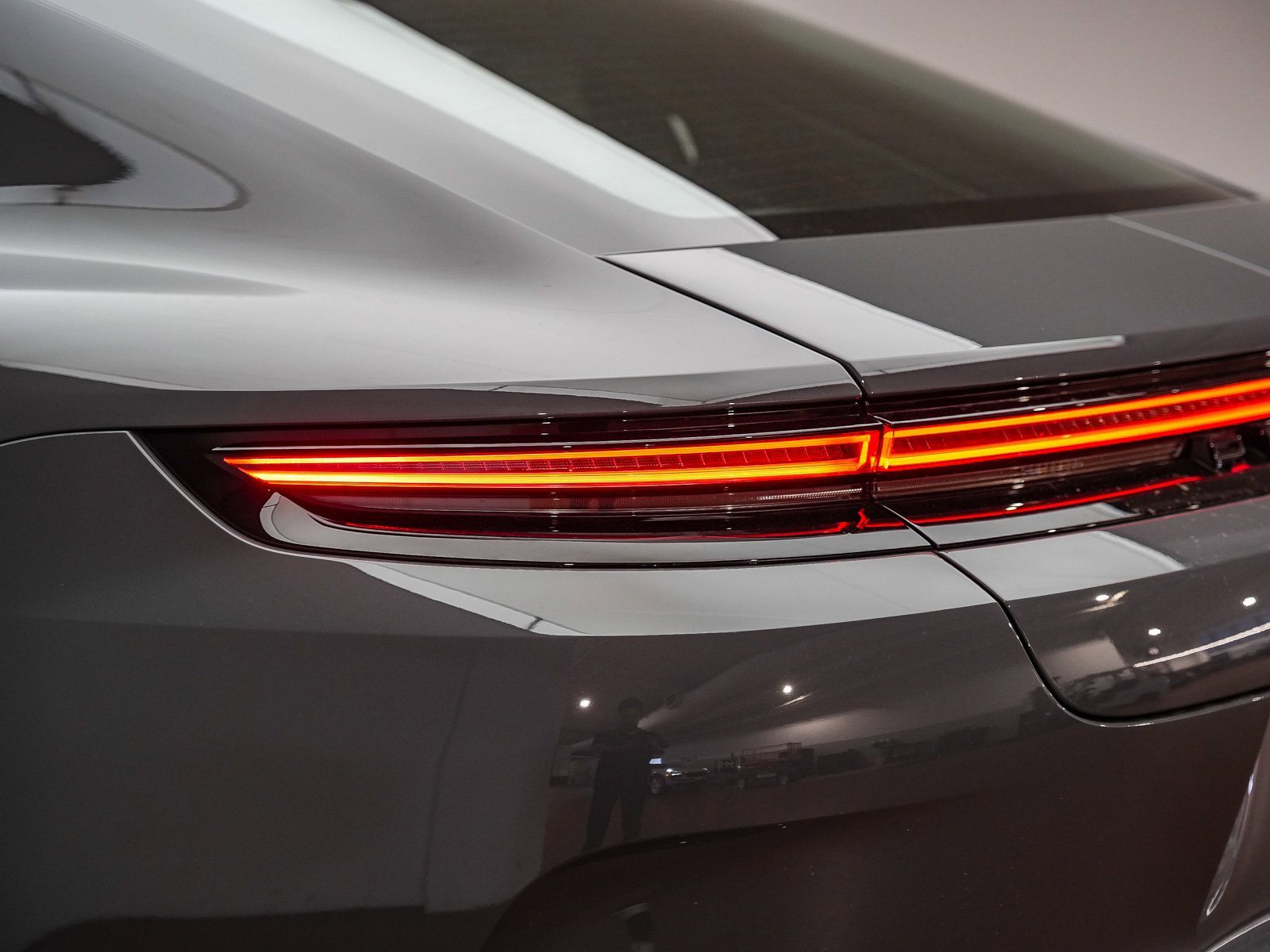 Certified 2025 Porsche Panamera Turbo image 13