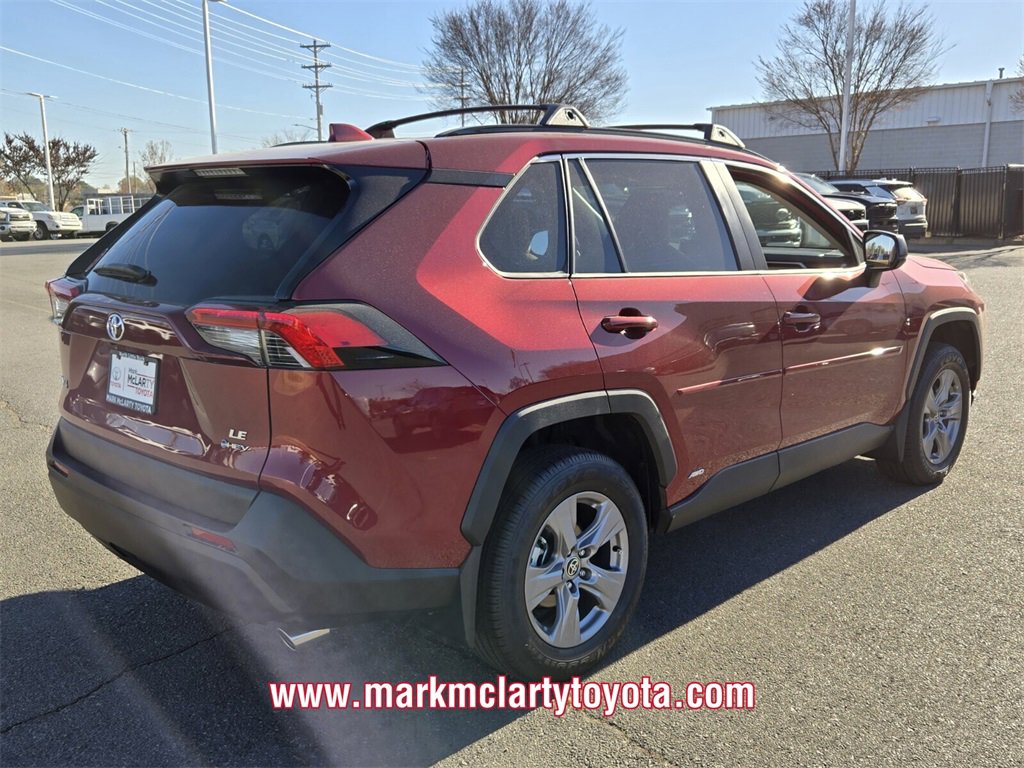 New 2025 Toyota RAV4 LE image 3