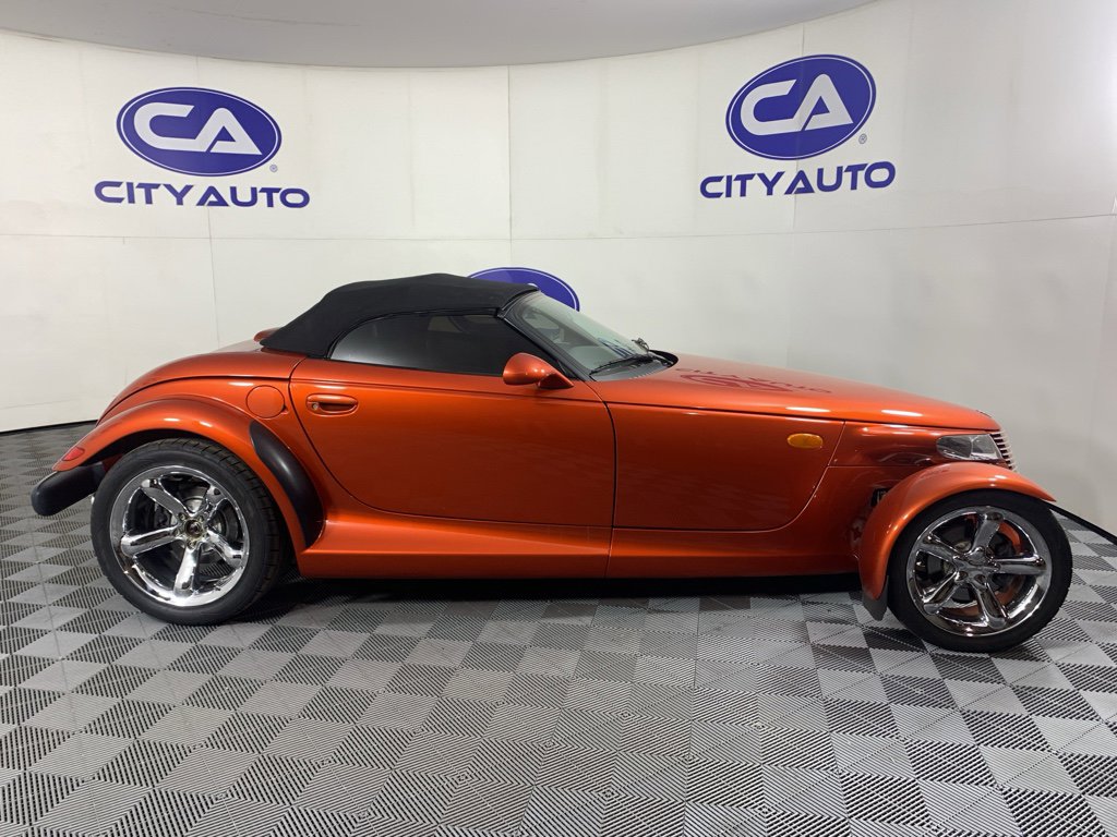Used 2001 Chrysler Prowler image 2