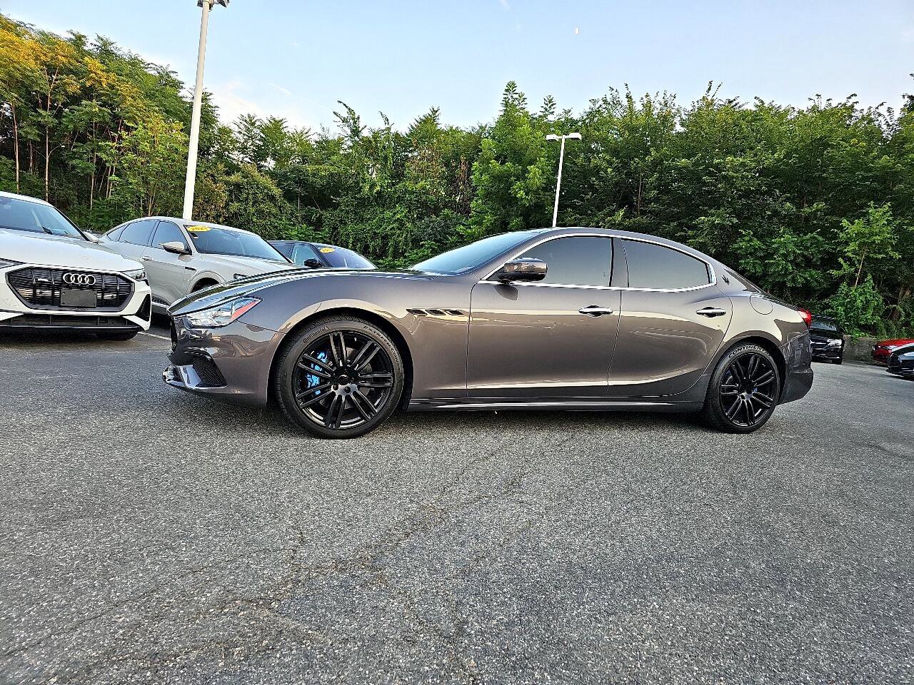 Used 2022 Maserati Ghibli Modena image 6