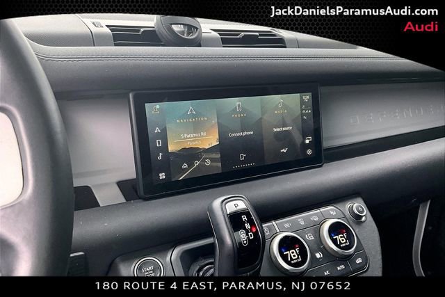 Used 2023 Land Rover Defender 90 S image 19