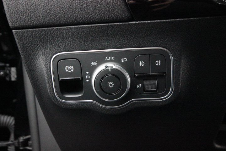 Used 2022 Mercedes-Benz GLA 250 4MATIC image 18