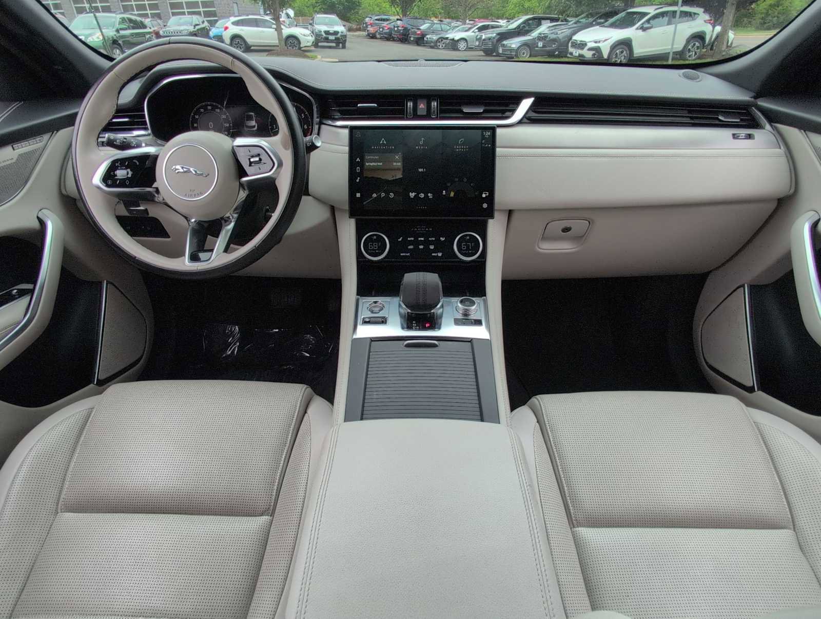 Used 2025 Jaguar F-PACE R-Dynamic S AWD/4WD image 13