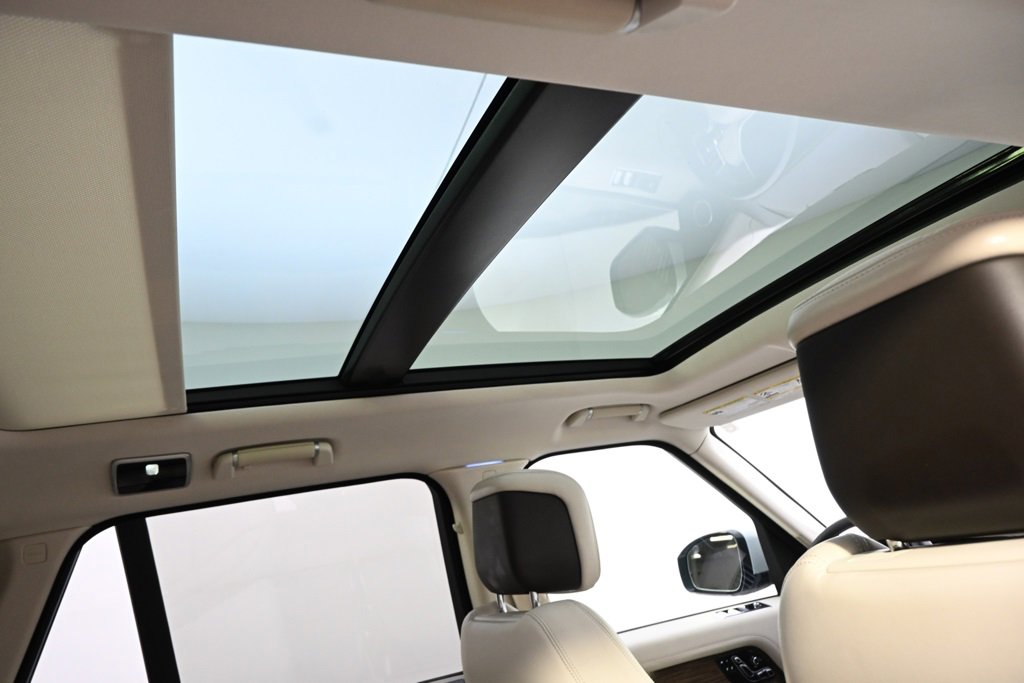 Used 2019 Land Rover Range Rover Supercharged image 17