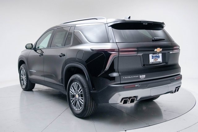 New 2026 Chevrolet Traverse LT w/ Enhanced Driving Package image 4