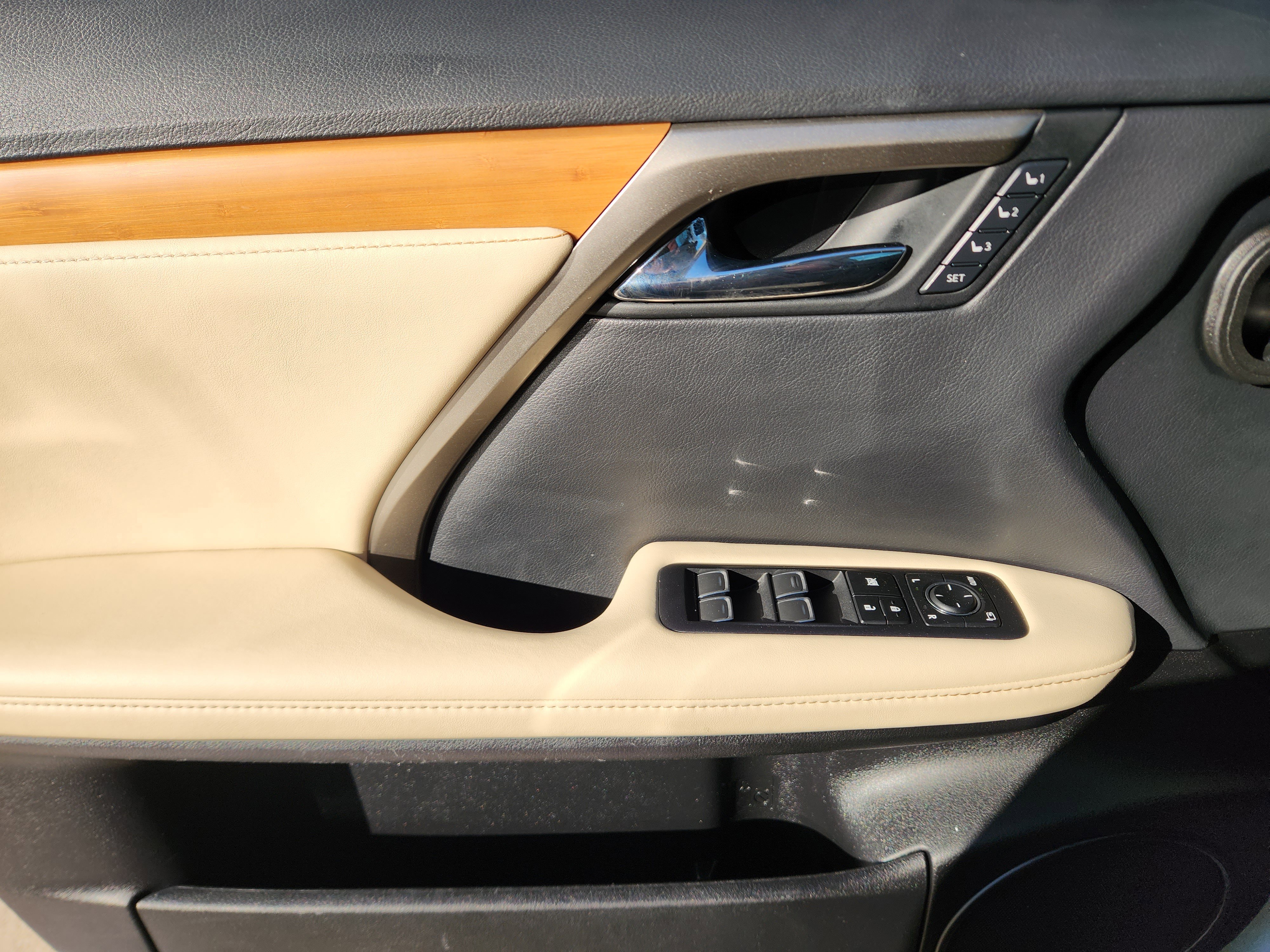 Certified 2022 Lexus RX 350 FWD w/ Premium Package image 32