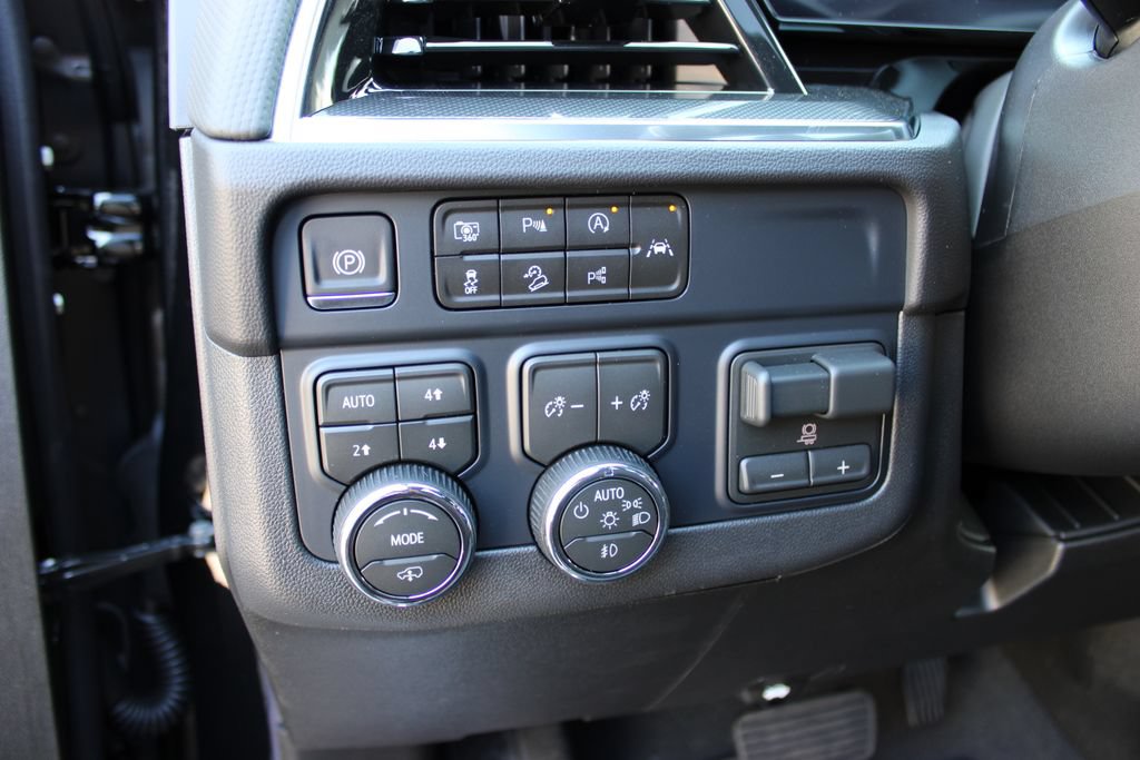 New 2026 Chevrolet Tahoe RST w/ Advanced Technology Package AWD/4WD image 18