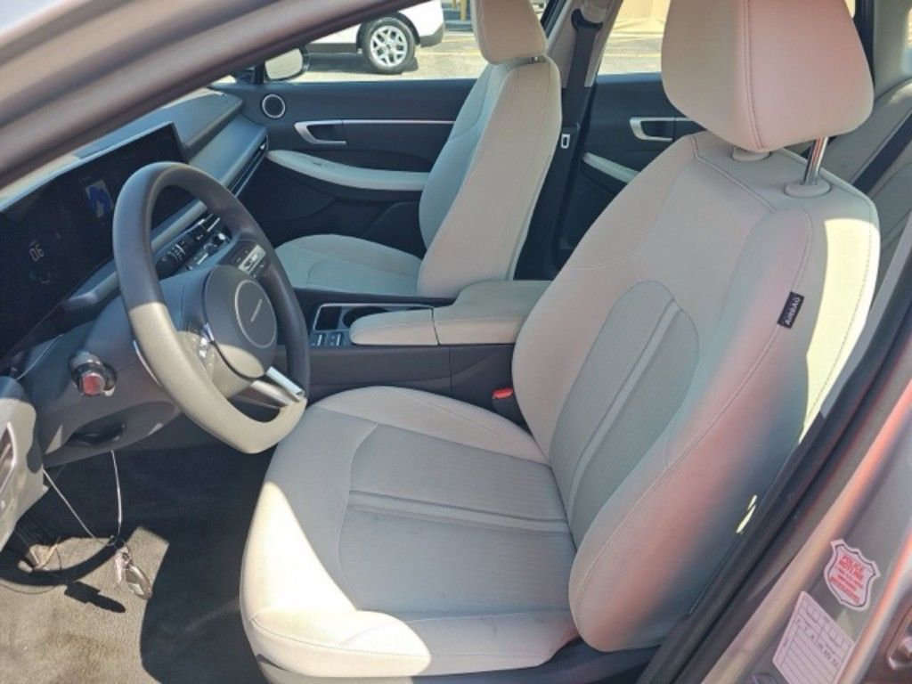Used 2025 Hyundai Sonata SEL image 9