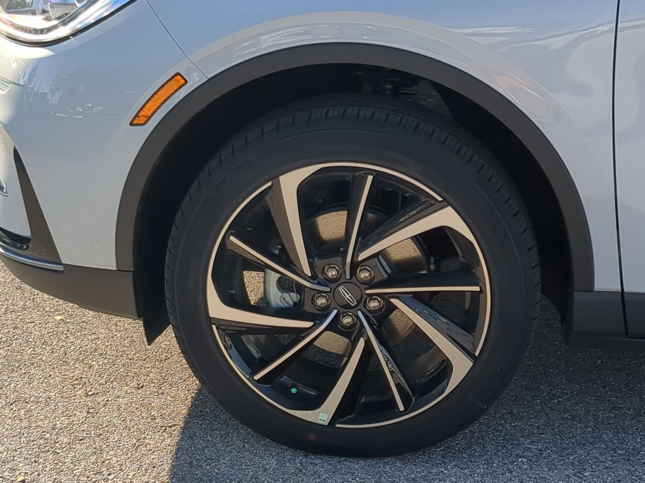 New 2026 Lincoln Corsair Reserve image 9