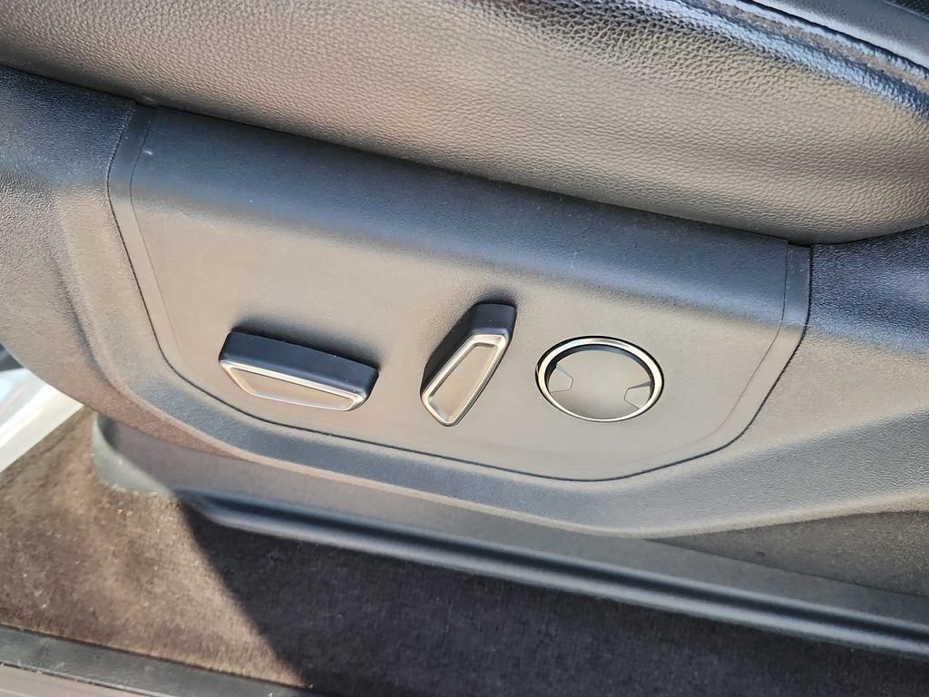 Used 2019 Ford F150 Raptor w/ Equipment Group 802A Luxury image 8