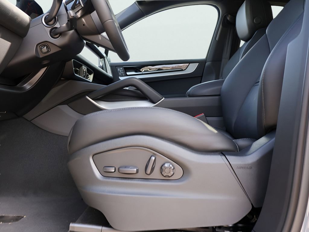 New 2026 Porsche Cayenne S AWD/4WD image 36