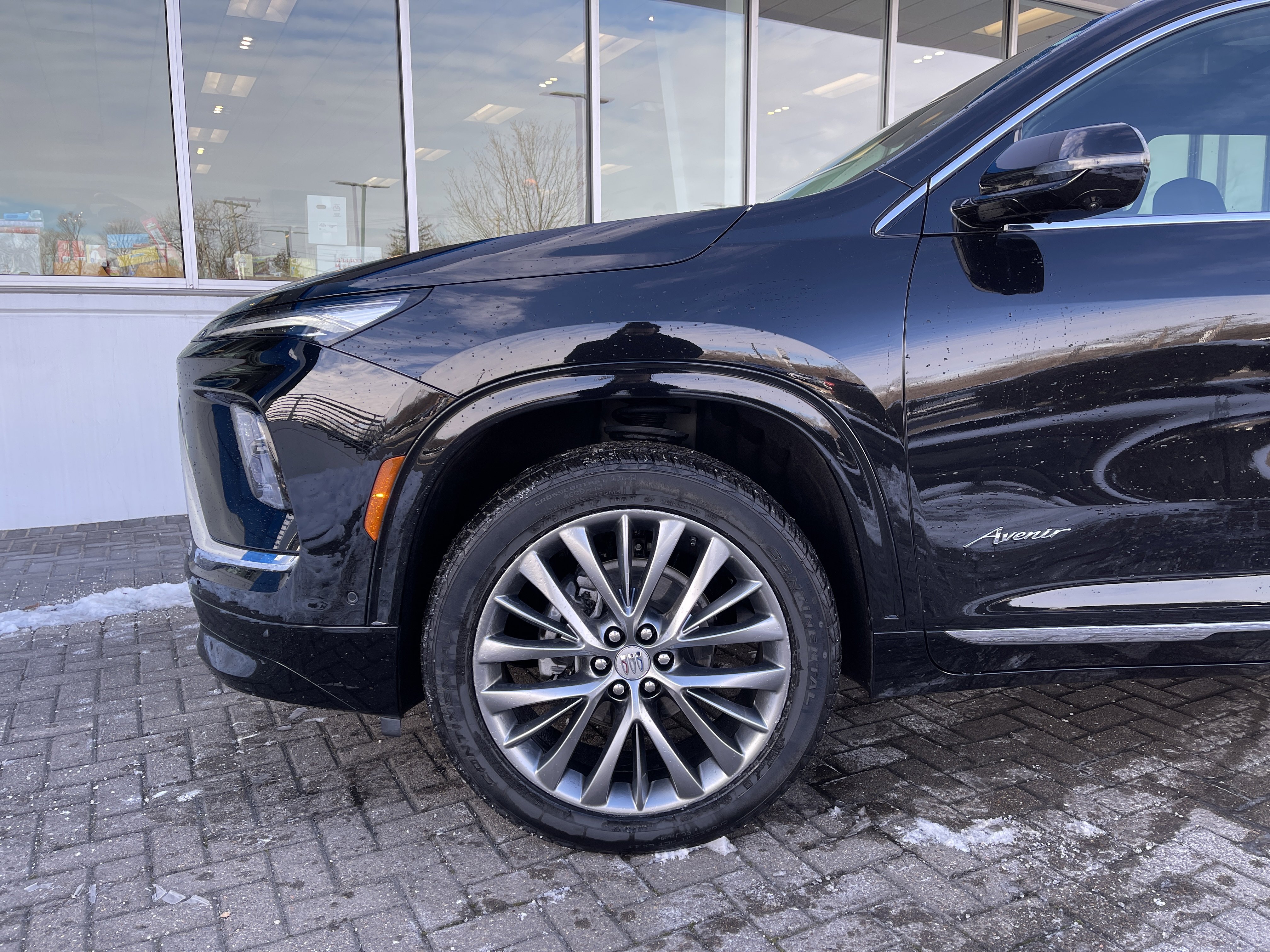 Used 2025 Buick Enclave Avenir w/ Super Cruise Package image 10