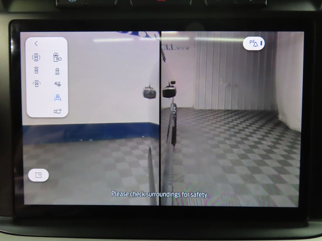 Used 2023 Ford F250 XLT w/ XLT Premium Package AWD/4WD image 27