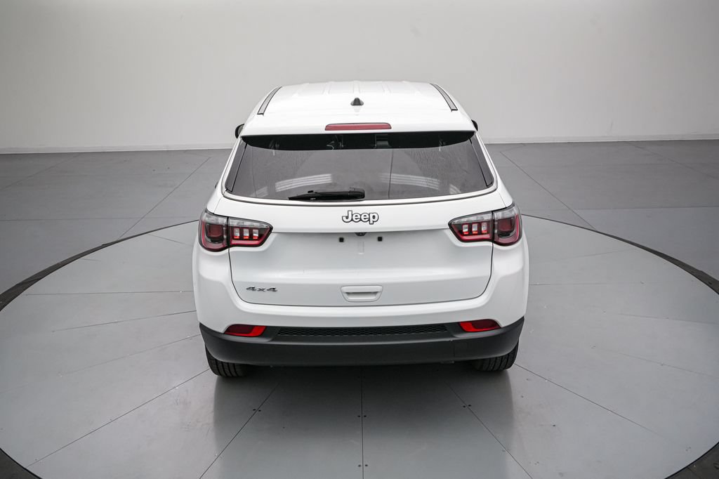 Used 2023 Jeep Compass Sport AWD/4WD image 5