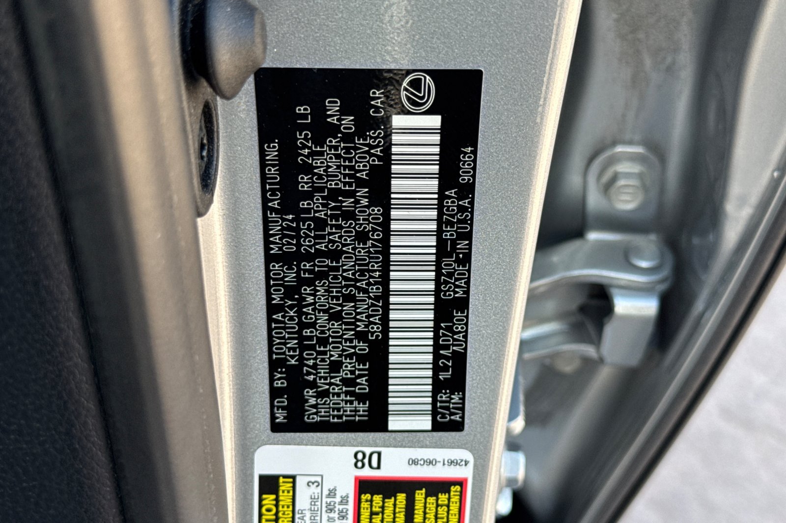 Used 2024 Lexus ES 350 w/ Premium Package FWD image 34
