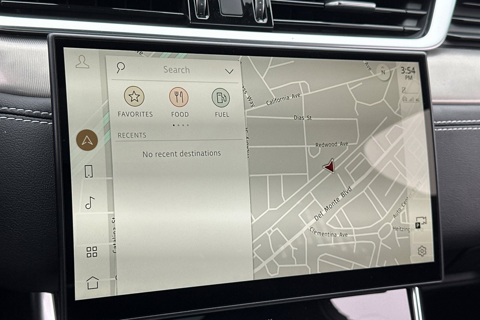 New 2024 Jaguar XF R-Dynamic SE image 17