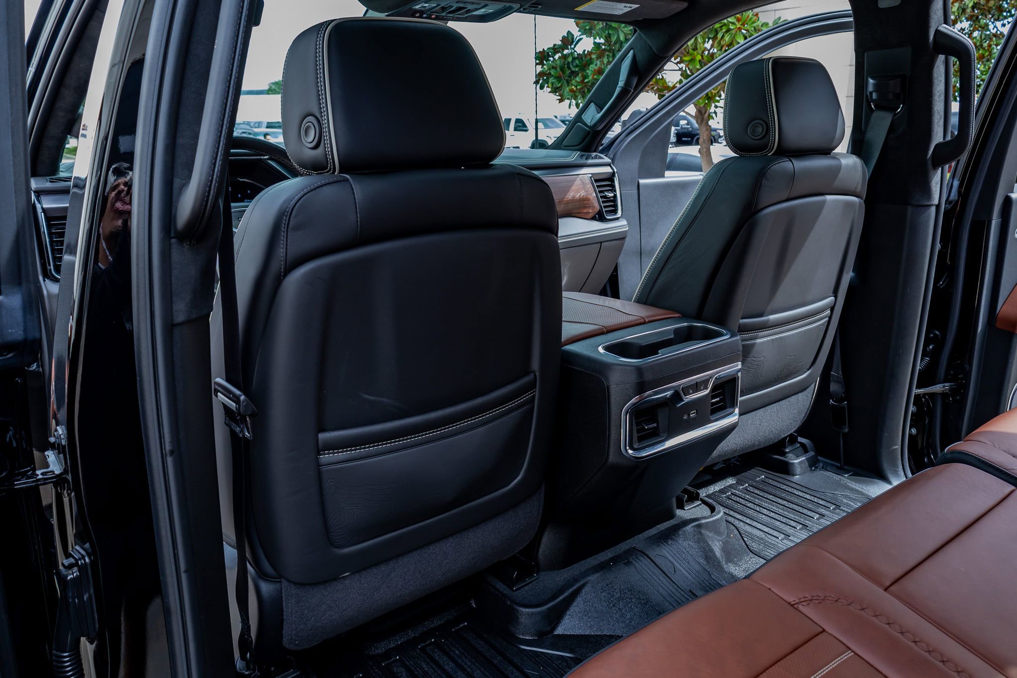 Used 2025 GMC Sierra 2500 Denali Ultimate AWD/4WD image 35