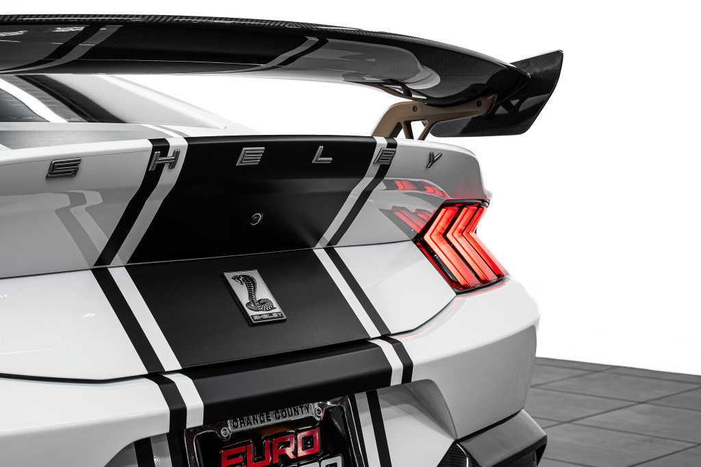 Used 2025 Ford Mustang GT Premium w/ GT Performance Package RWD image 26