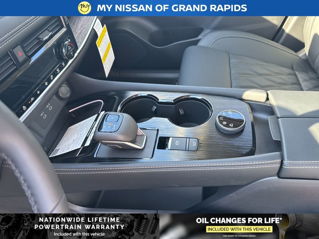 New 2026 Nissan Rogue Platinum AWD/4WD image 16