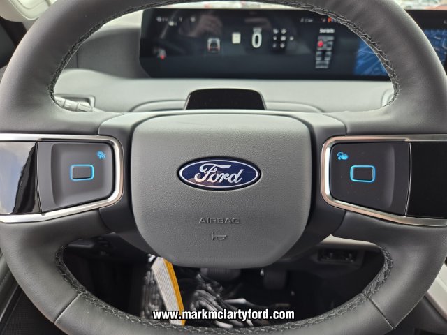 New 2026 Ford Expedition Active RWD image 19