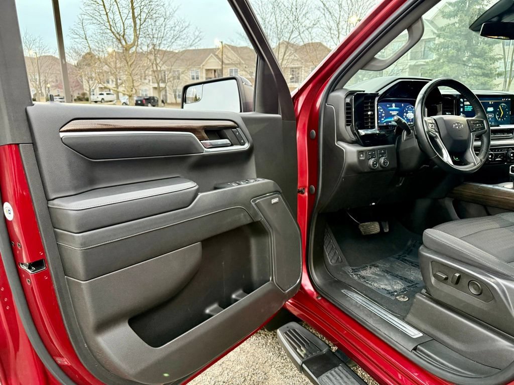 Used 2024 Chevrolet Silverado 1500 RST w/ Convenience Package II AWD/4WD image 19