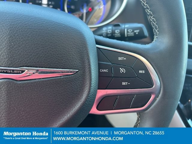 Used 2023 Chrysler Voyager LX FWD image 18
