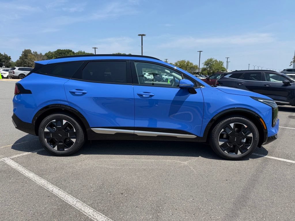 New 2026 Kia Sportage SX FWD image 8