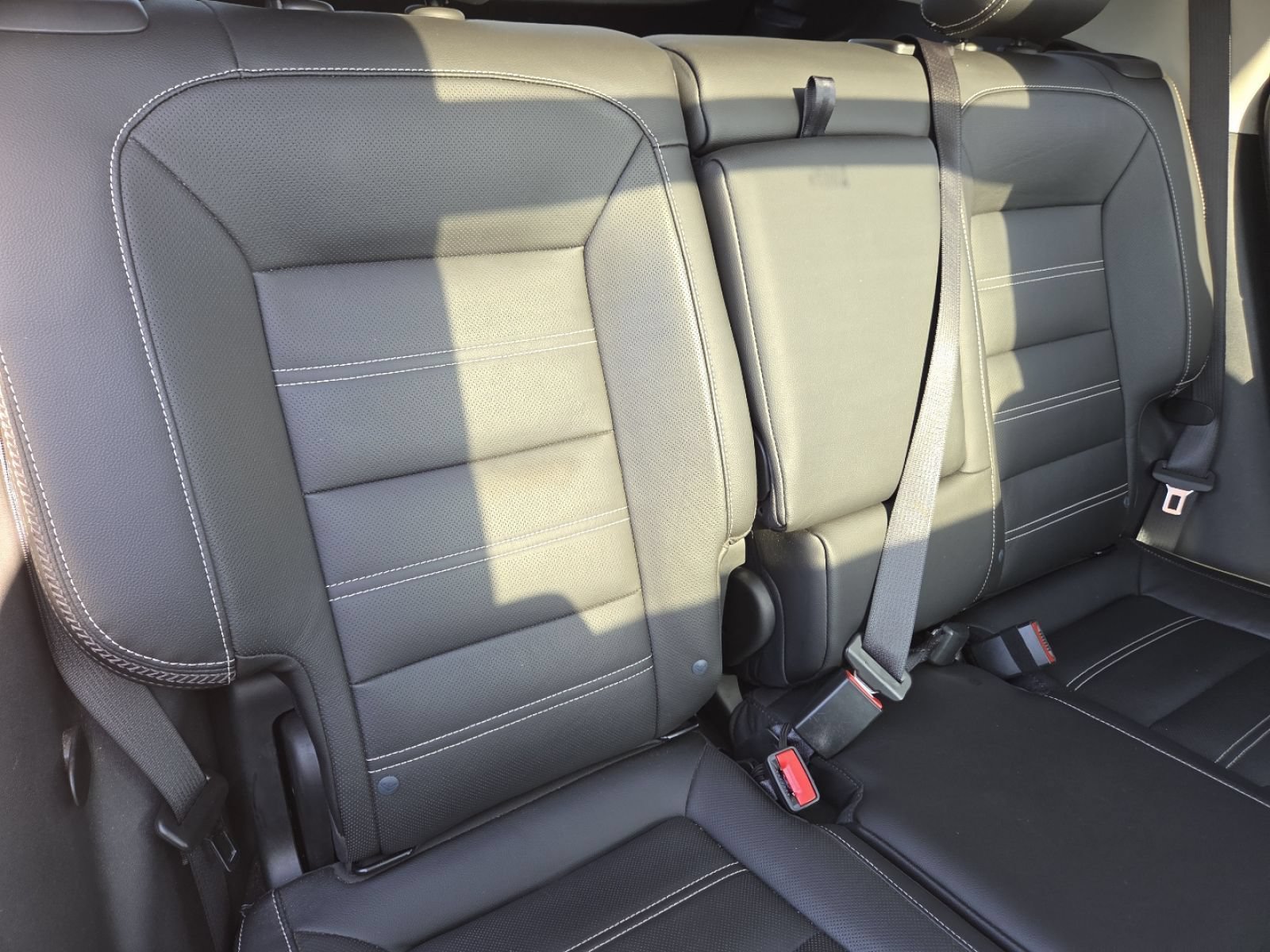 Used 2022 GMC Terrain Denali AWD/4WD image 25